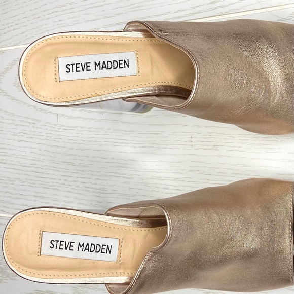 Steve Madden 4” Acrylic Block Heel Metallic Gold Open Toe Slip On Shoes - Picture 3 of 7